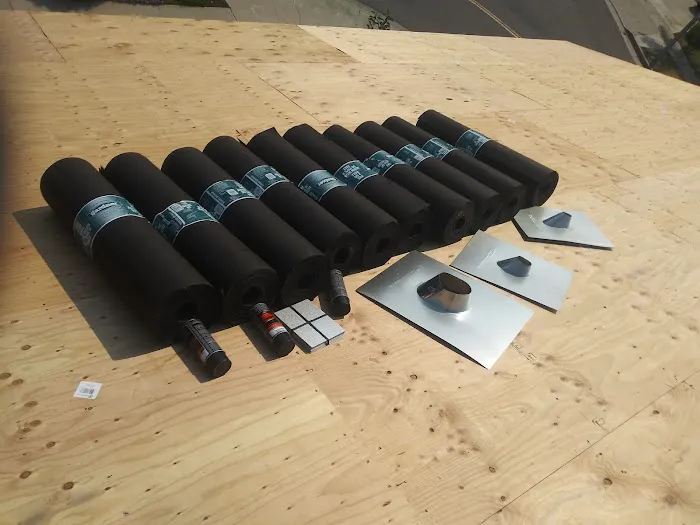 Discount Roofing Material Picture 1