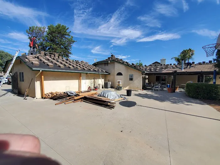 COLLINS ROOFING & REPAIR Picture 5