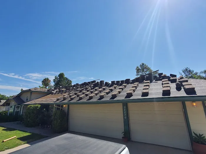 COLLINS ROOFING & REPAIR Picture 4