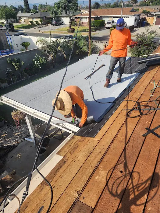 Roofer Cali - Roofing Company Picture 4