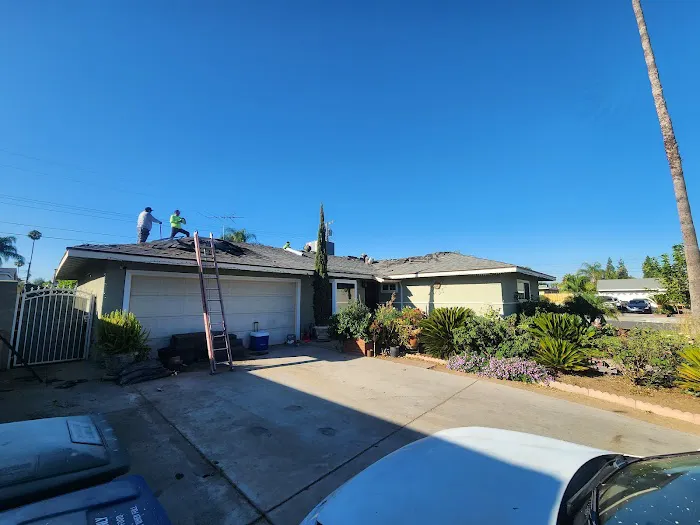Roofer Cali - Roofing Company Picture 2
