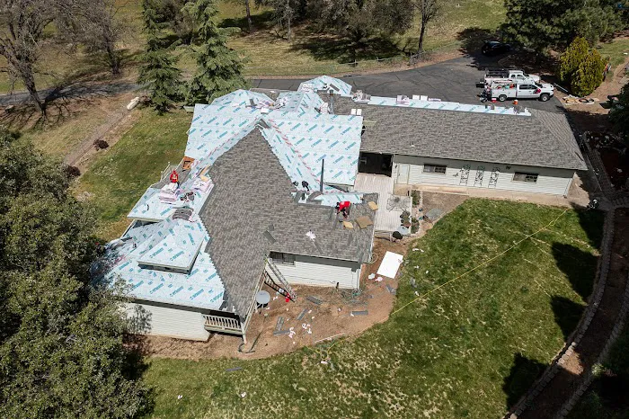 Straight Line Roofing & Construction Picture 10