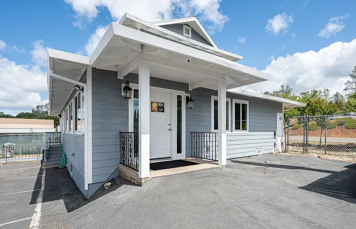 Straight Line Roofing & Construction Picture 7