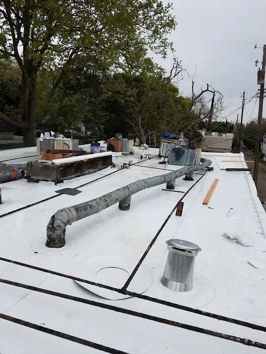 Y.M.R. Construction & Roofing Picture 1