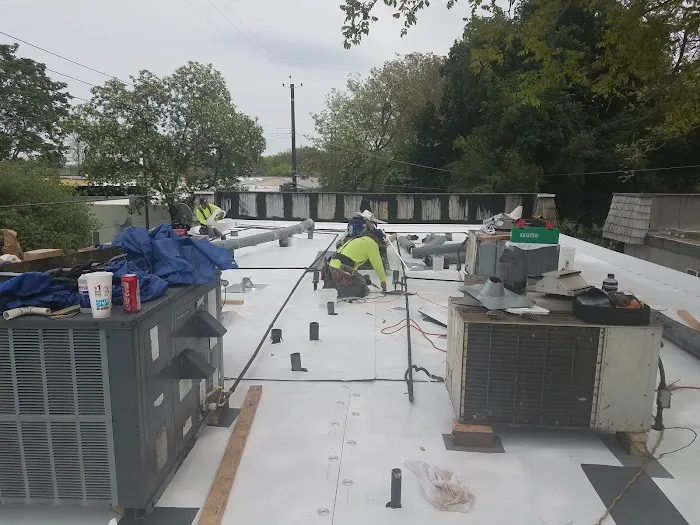 Y.M.R. Construction & Roofing Picture 3