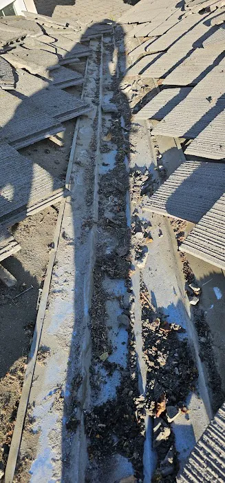 gonzalez roofing Picture 2