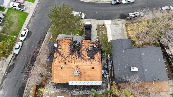 gonzalez roofing Picture 1