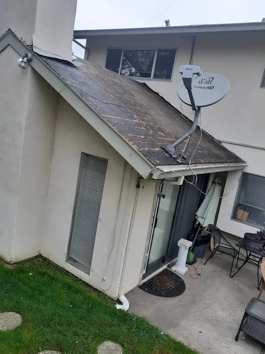 Marin's Roofing Picture 1