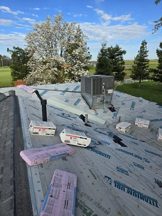 Two Rivers Roofing Picture 1