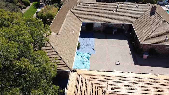 Two Rivers Roofing Picture 3