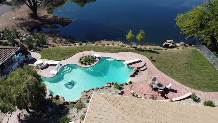 Two Rivers Roofing Picture 2