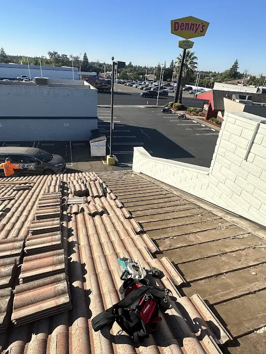 Samperios Roofing Inc Picture 4