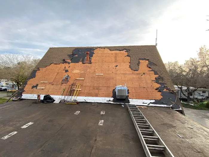 Edgeline Roofing Services Picture 2