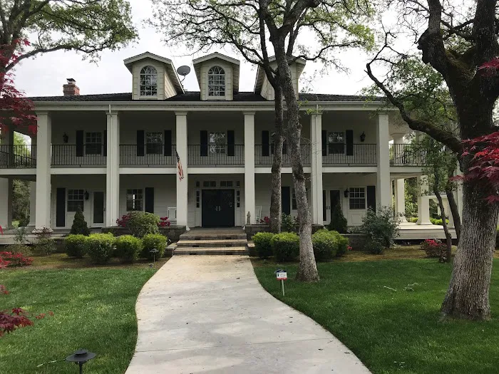 Bob Jahn's Roofing Picture 3