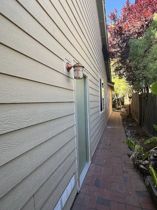 Straight Line Roofing & Construction Picture 4