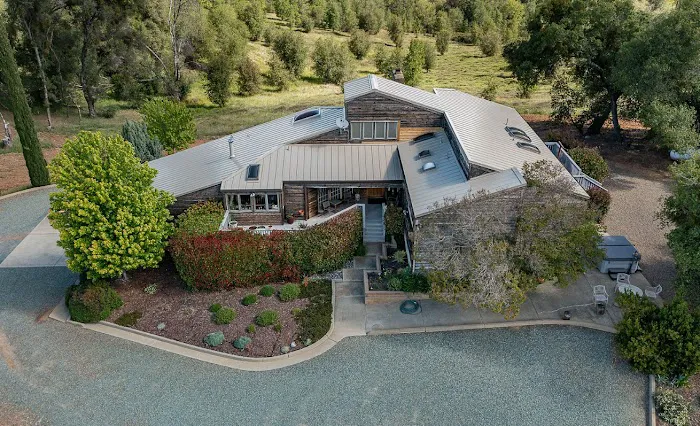 Straight Line Roofing & Construction Picture 2