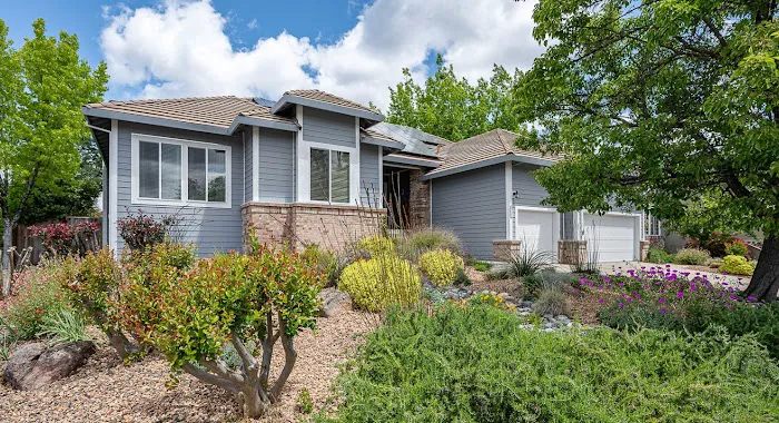 Straight Line Roofing & Construction Picture 8