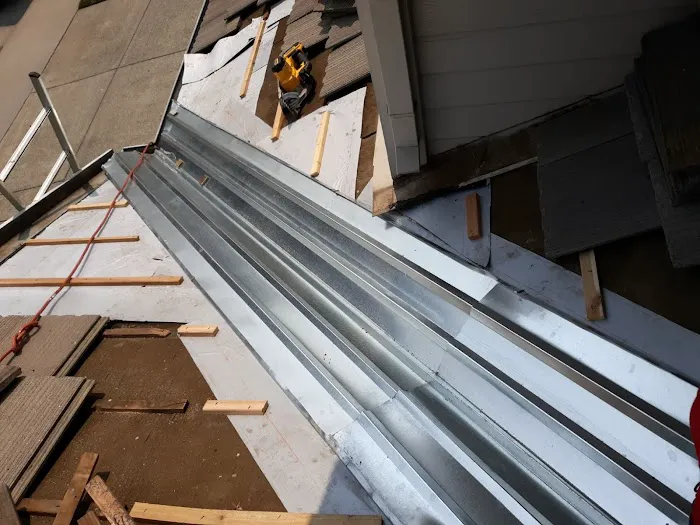 Noah's Roofing Picture 10