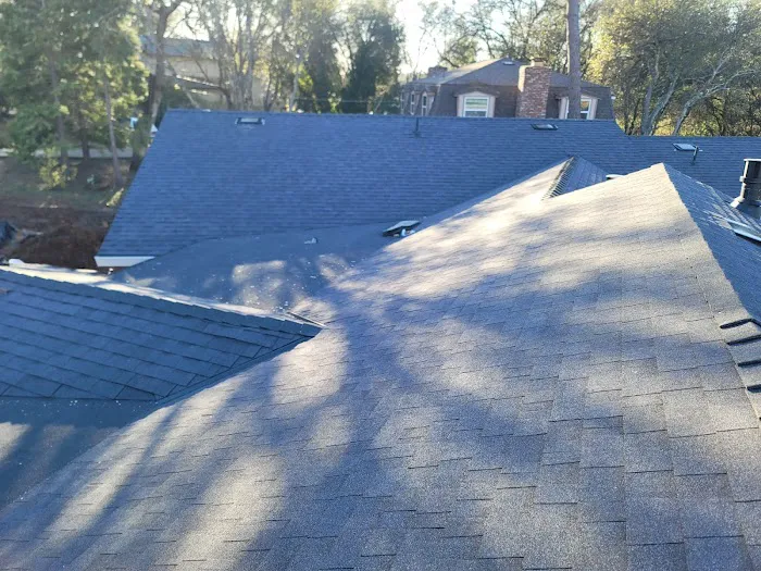 Valley Roofing Picture 3