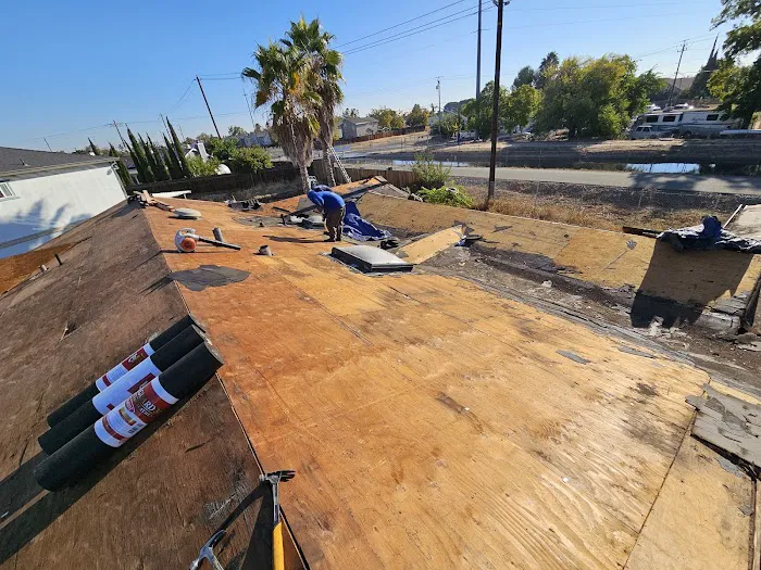 Gomez Diaz Roofing Inc Picture 6