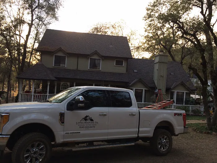 Lopez Roofing Company Picture 3