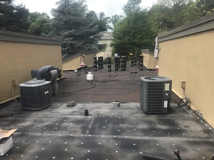 Lopez Roofing Company Picture 2