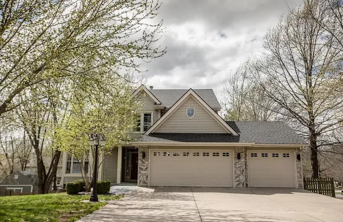 Liberty Roofing Siding Gutters & Windows Picture 5