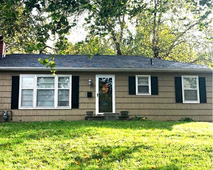 Royal Roofing & Solar Picture 7