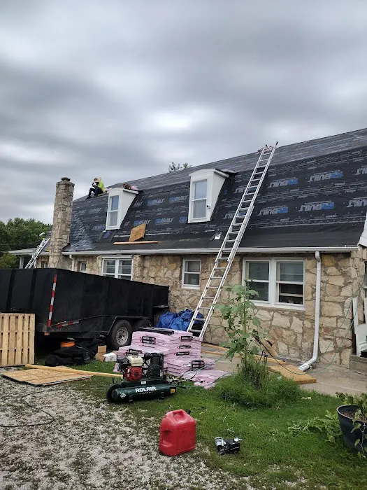Roofers and Construction Kansas City LLC Picture 3