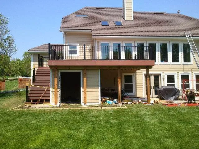 American Roofing & Renovations Inc. Picture 1