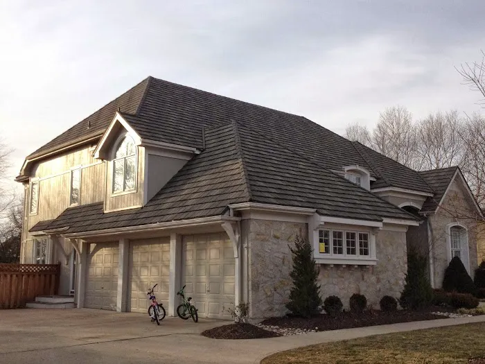 American Roofing & Renovations Inc. Picture 10