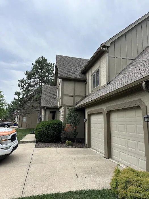 Pro-Roofing USA of Midwest, LLC Picture 1