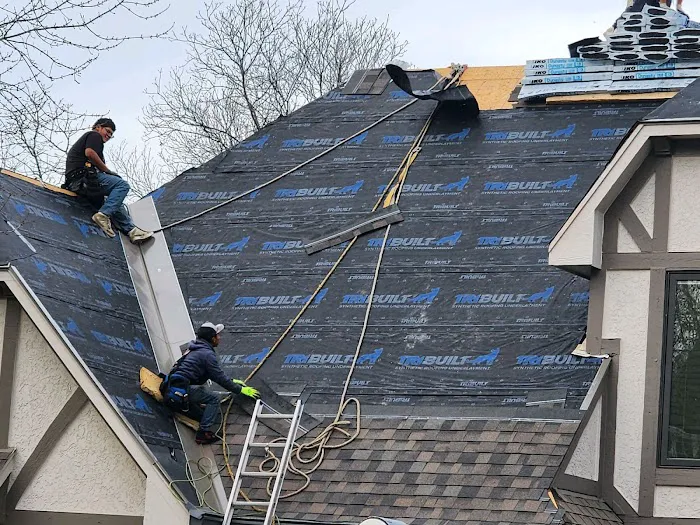 SRA Roofing & Gutters Picture 9