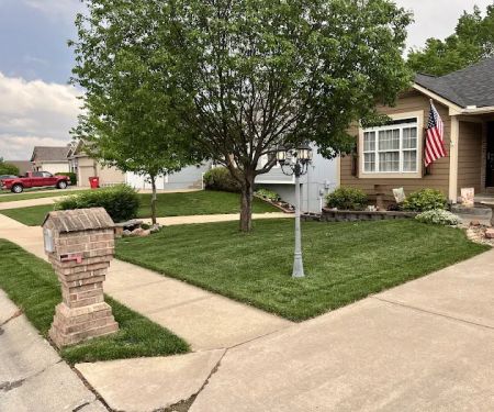 SRA Roofing & Gutters