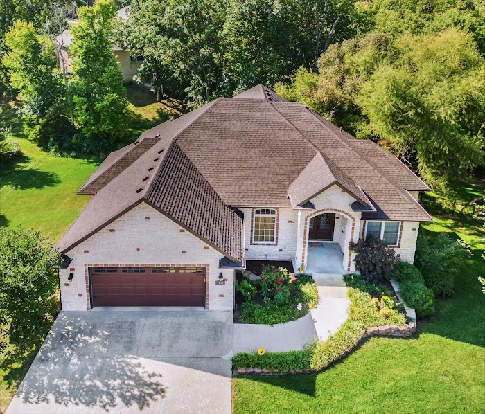 AAA Midwest Roofing Picture 1