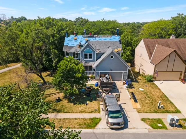 AAA Midwest Roofing Picture 7