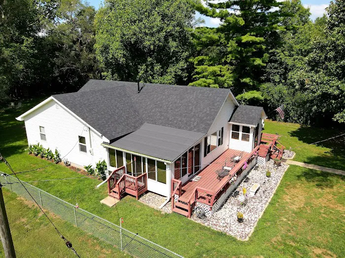 Red-tail Roofing Picture 10