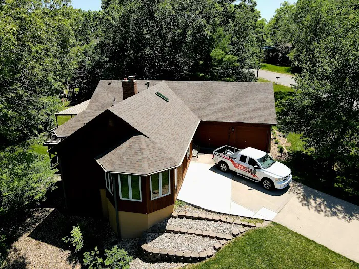 Red-tail Roofing Picture 5