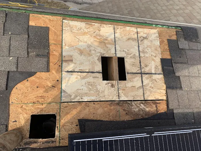 Mr Telhas Roofing Picture 1