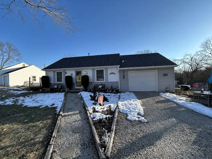 Shamrock Roofing and Construction Picture 1