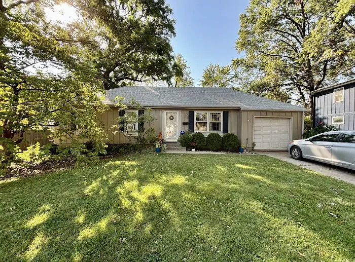 Shamrock Roofing and Construction Picture 10