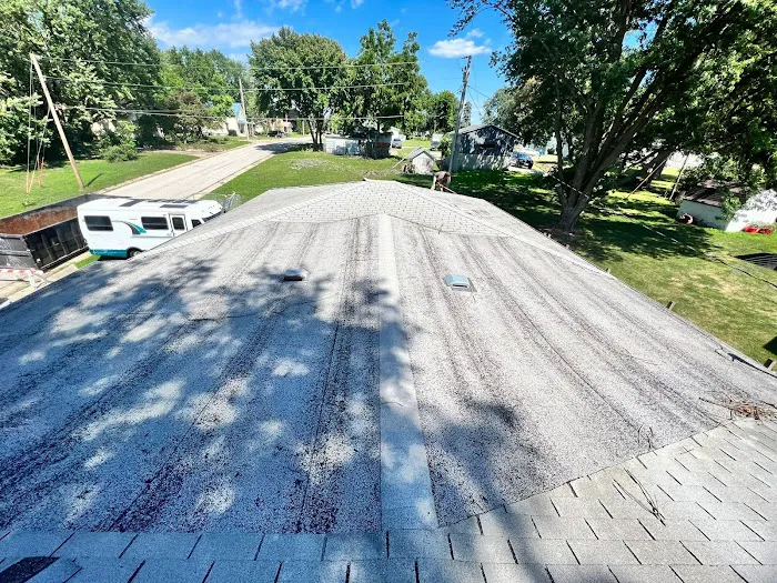 Palacios Roof Repair llc Picture 2