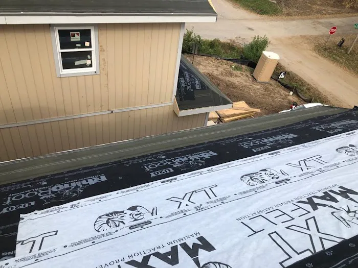 Palacios Roof Repair llc Picture 4