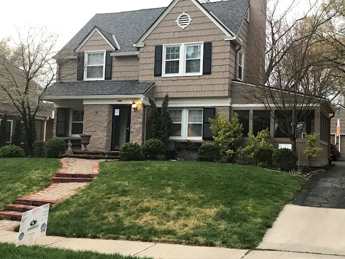 CRI Roofing & Restoration Picture 1