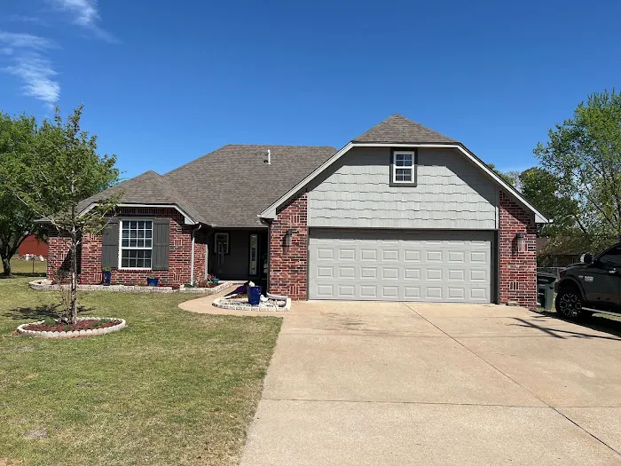 Rescom Roofing & Construction Picture 9