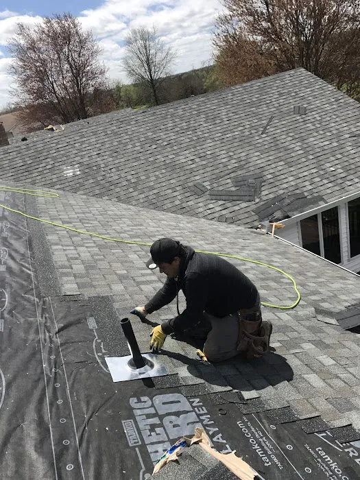 Pyramid Roofing Co Picture 1