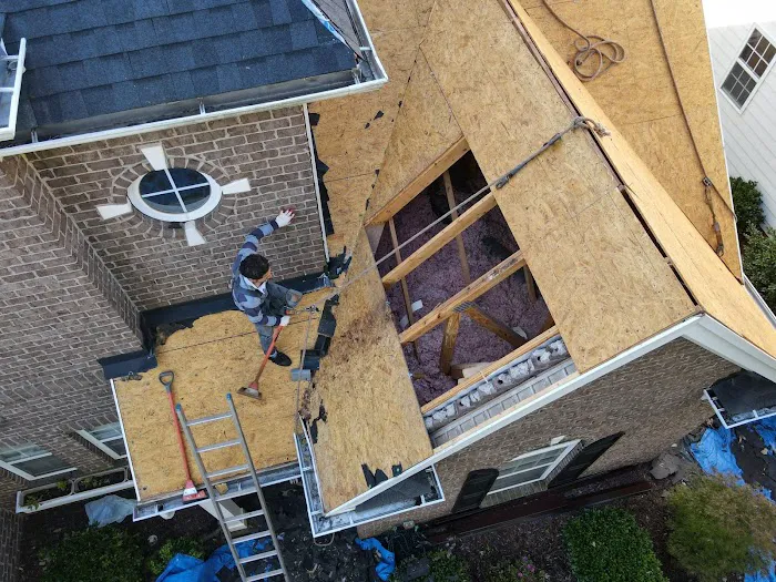 Leavenworth Roofing Company Picture 1