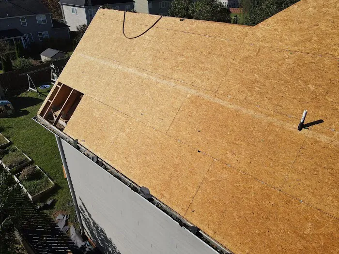 Leavenworth Roofing Company Picture 5