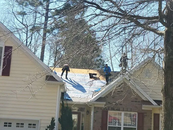 Leavenworth Roofing Company Picture 3