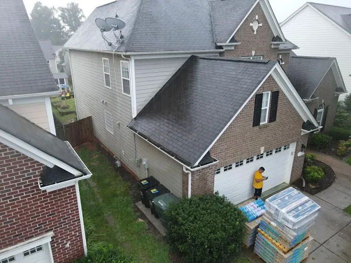 Leavenworth Roofing Company Picture 9